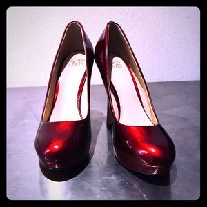 Sexy HEELS! Joan & David Red Patent Platform Pumps